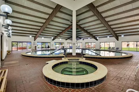 9801 Sunrise Lakes Blvd #208, Sunrise, FL 33322