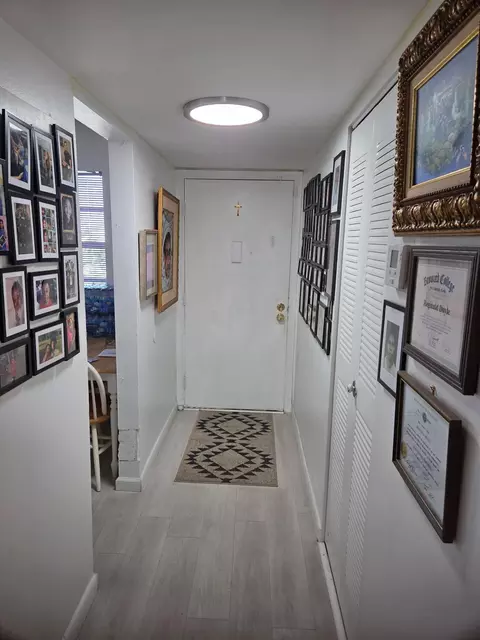 3070 NW 48th Ter #415, Lauderdale Lakes, FL 33313