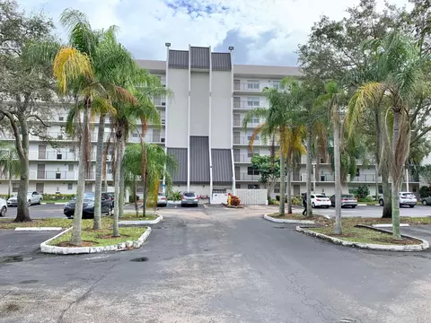 3100 W Rolling Hills Cir #309, Davie, FL 33328