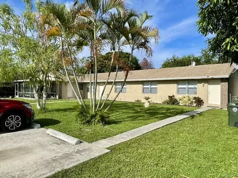 424 Jennings Ave, Greenacres, FL 33463