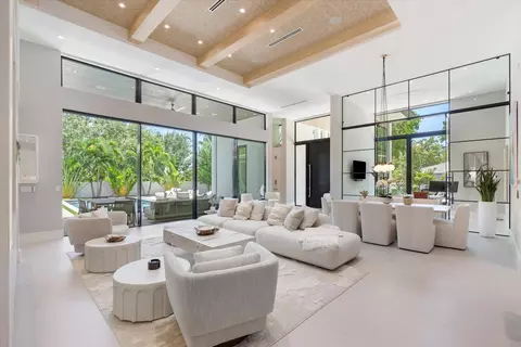 Living - 2265 NE 30th Ct, Lighthouse Point, FL 33064 photo 3 of 4