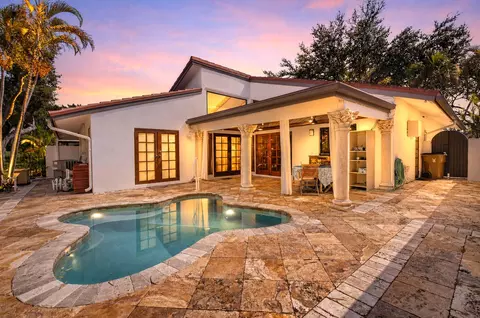 663 Deer Creek Hollows Cir, Deerfield Beach, FL 33442