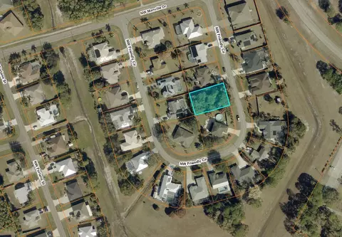 6421 NW Friendly Cir, Port St Lucie, FL 34983
