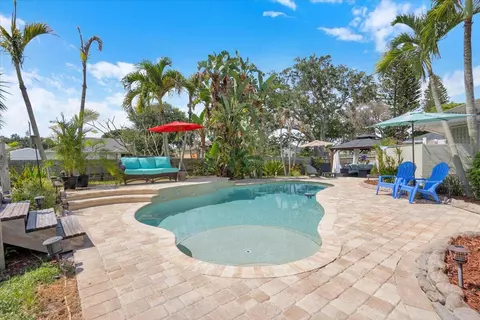 568 SE Nome Dr, Port Saint Lucie, FL 34984