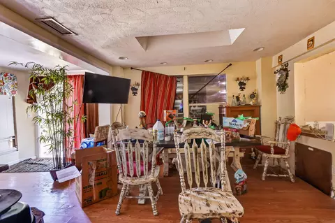 Dining - 4044 SE 29th Ct, Okeechobee, FL 34974 photo 3 of 3