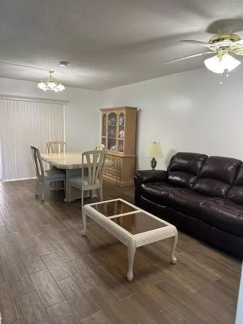 2770 S Garden Dr S #208, Lake Worth, FL 33461