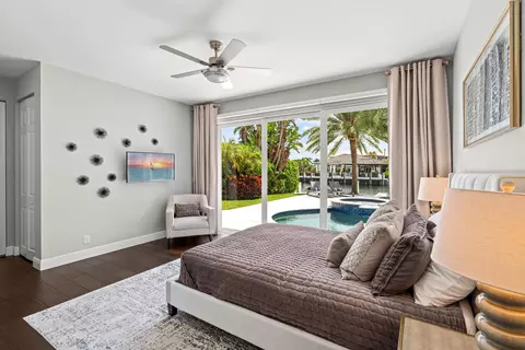 Bedroom - 2520 NE 35th St, Lighthouse Point, FL 33064 photo 2 of 6