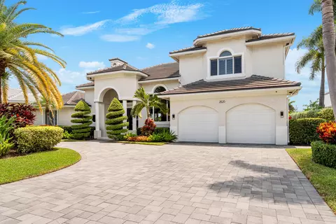 Exterior - 2520 NE 35th St, Lighthouse Point, FL 33064 photo 9 of 9