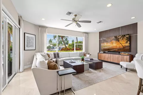 Living - 2520 NE 35th St, Lighthouse Point, FL 33064 photo 6 of 6