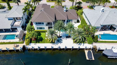 View/Area - 2520 NE 35th St, Lighthouse Point, FL 33064 photo 3 of 4