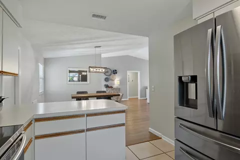 Kitchen - 4994 SE Pine Knoll Way, Stuart, FL 34997 photo 3 of 4