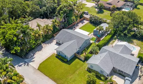 View/Area - 4994 SE Pine Knoll Way, Stuart, FL 34997 photo 5 of 10