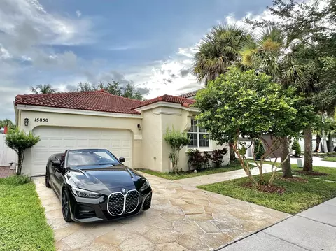 15850 NW 11th St, Pembroke Pines, FL 33028