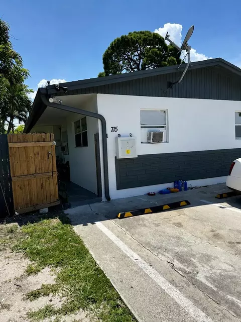 715 NW 15th Ter #1-3, Fort Lauderdale, FL 33311