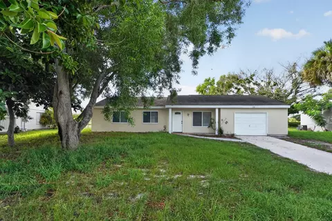 230 SW Cherryhill Rd, Port Saint Lucie, FL 34953