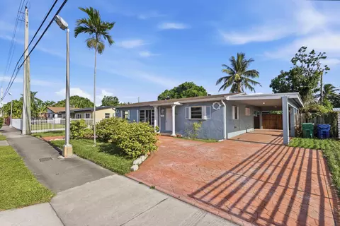980 NW 183rd St, Miami Gardens, FL 33169