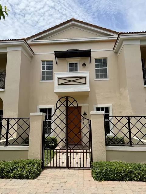 814 NW 82nd Pl, Boca Raton, FL 33487