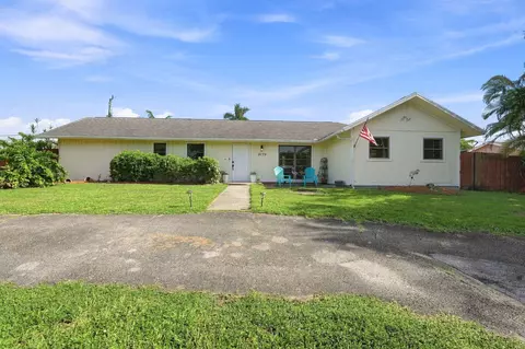 9179 Honeywell Rd, Lake Worth, FL 33467
