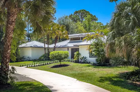 8166 150th Ct N, Palm Beach Gardens, FL 33418