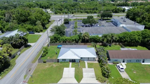 View/Area - 3961 SE Dixie Ross St, Stuart, FL 34997 photo 1 of 1