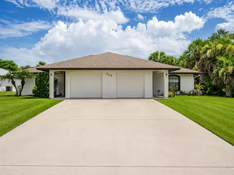 307 S Wimbrow Dr, Sebastian, FL 32958