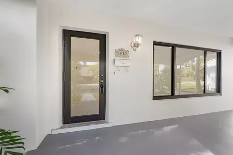 Entry Way - 3030 Arthur St, Hollywood, FL 33021 photo 1 of 1
