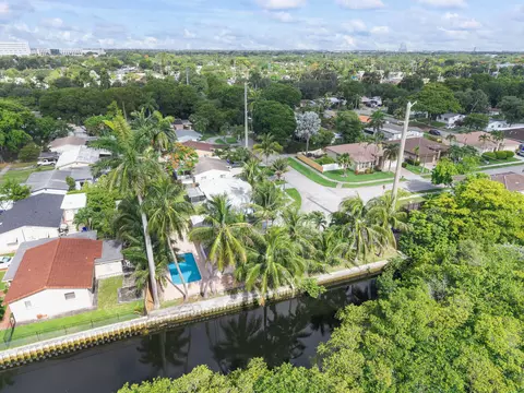 View/Area - 3030 Arthur St, Hollywood, FL 33021 photo 6 of 10