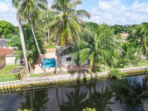 View/Area - 3030 Arthur St, Hollywood, FL 33021 photo 7 of 10