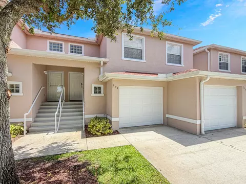 295 Grand Royale Cir #202, Vero Beach, FL 32962