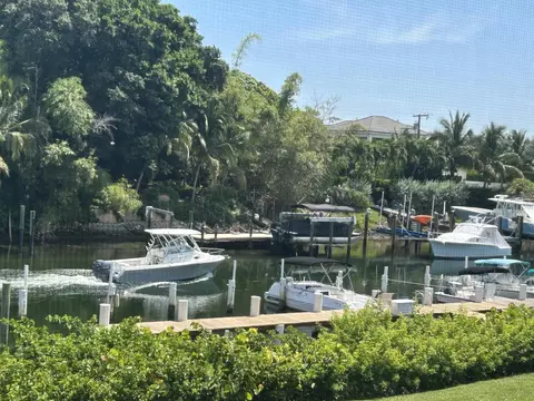 342 Southwind Dr #203, North Palm Beach, FL 33408