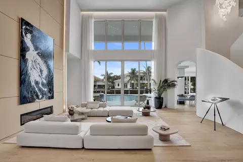 30 S Compass Dr, Fort Lauderdale, FL 33308