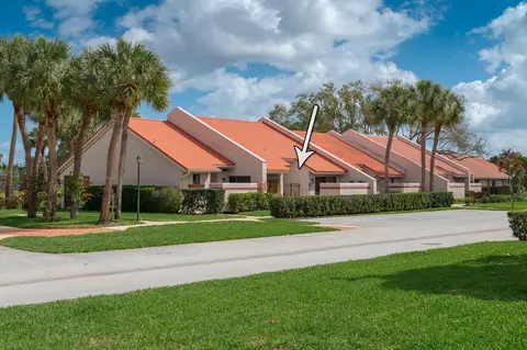 3504 SE Sandpiper Cir, Port Saint Lucie, FL 34952