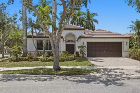 1285 Windsor Ln, Weston, FL 33327