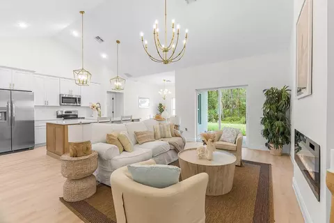 9365 107th Ave, Vero Beach, FL 32967