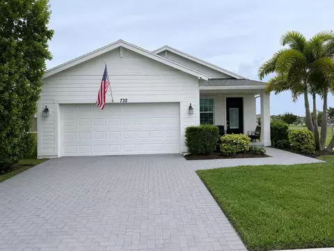 735 SE Woodbine Rd, Port Saint Lucie, FL 34984