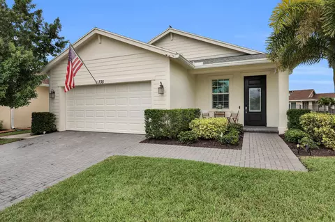 735 SE Woodbine Rd, Port Saint Lucie, FL 34984