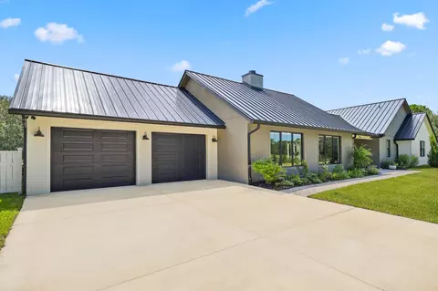 Exterior - 1955 SE 137th Way, Okeechobee, FL 34974 photo 4 of 15