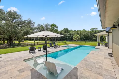 Exterior - 1955 SE 137th Way, Okeechobee, FL 34974 photo 11 of 15