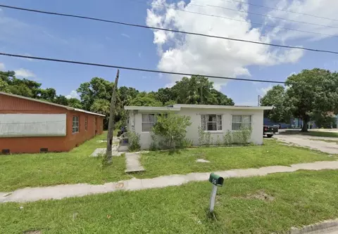 516 N 19th St, Fort Pierce, FL 34950