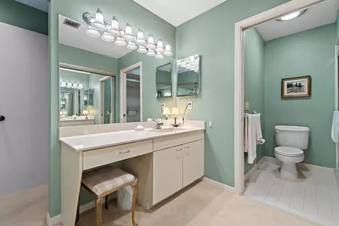 Bath - 6433 SE Brandywine Ct UNIT 217, Stuart, FL 34997 photo 2 of 4