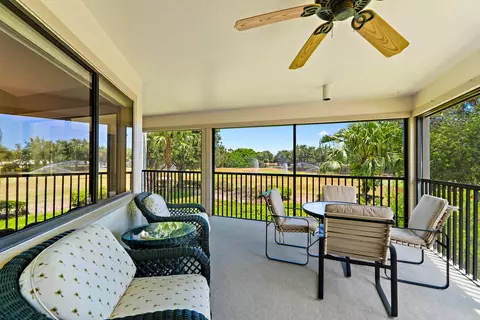Exterior - 6433 SE Brandywine Ct UNIT 217, Stuart, FL 34997 photo 3 of 11