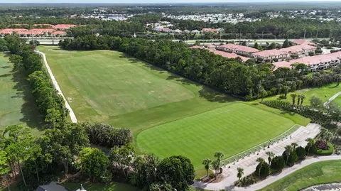 View/Area - 6433 SE Brandywine Ct UNIT 217, Stuart, FL 34997 photo 6 of 10