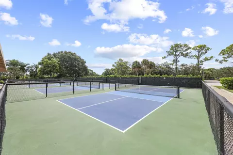 View/Area - 6433 SE Brandywine Ct UNIT 217, Stuart, FL 34997 photo 9 of 10