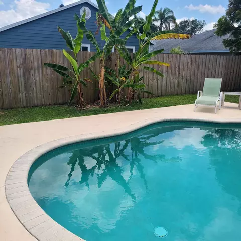 Exterior - 6374 Robinson St, Jupiter, FL 33458 photo 4 of 15