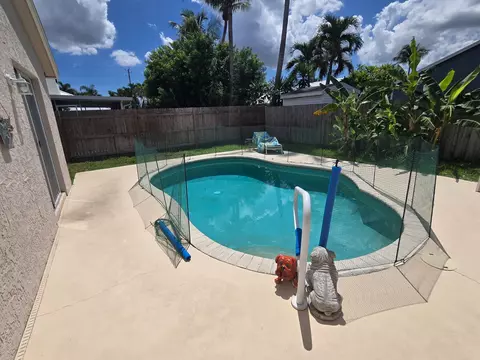 Exterior - 6374 Robinson St, Jupiter, FL 33458 photo 6 of 15