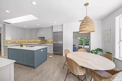 Kitchen - 2815 Hampton Cir E, Delray Beach, FL 33445 photo 3 of 3