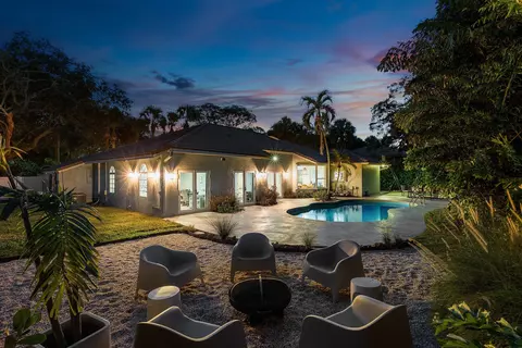 Exterior - 2815 Hampton Cir E, Delray Beach, FL 33445 photo 10 of 10