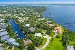 View/Area - 2070 NW Pine Tree Way, Stuart, FL 34994 photo 4 of 7