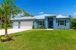 Exterior - 2070 NW Pine Tree Way, Stuart, FL 34994 photo 1 of 8