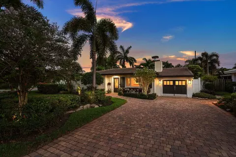 124 Bonnie Briar Ln, Delray Beach, FL 33444